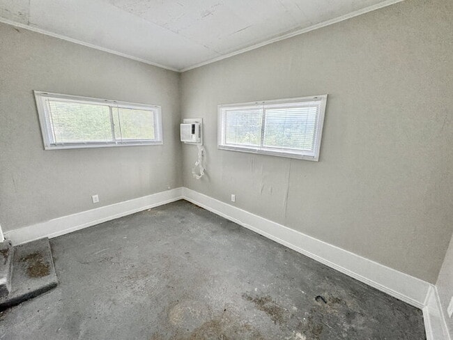 Building Photo - 3224 Aden St