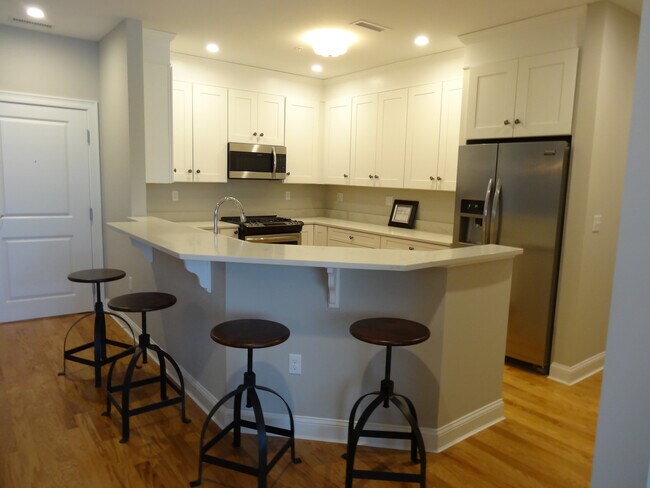 Building Photo - DEERPOINT AT INWOOD CONDOMINIUMS, WOBURN