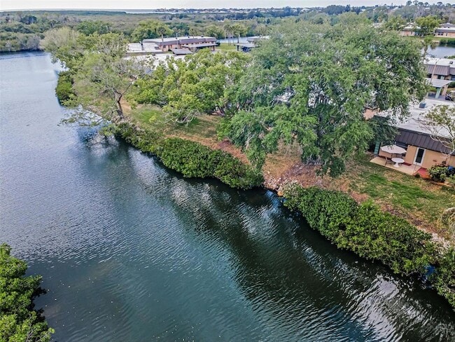 Building Photo - 4200 Hampton Dr