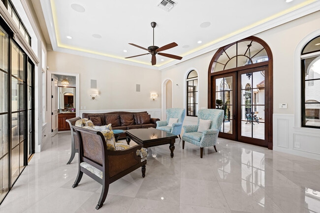 Building Photo - 7040 Long Leaf Dr