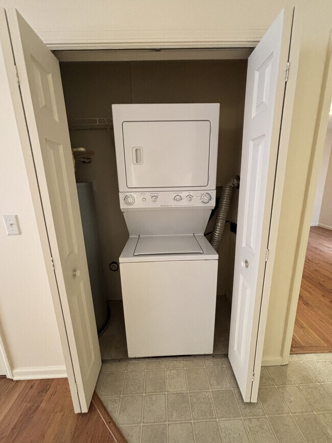 Building Photo - 1101 University Commons Dr