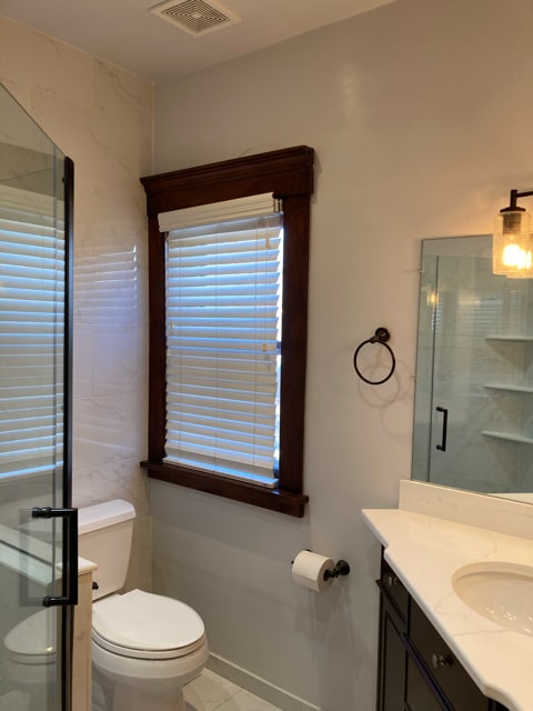 Building Photo - 229 Collins Ave