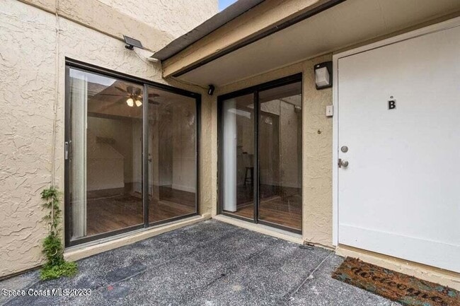 Building Photo - 1411 Sheafe Ave NE