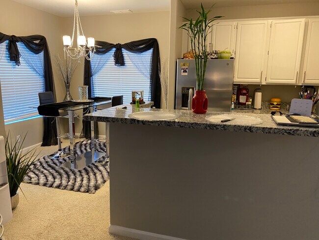 Primary Photo - 900 S Meadows Pky