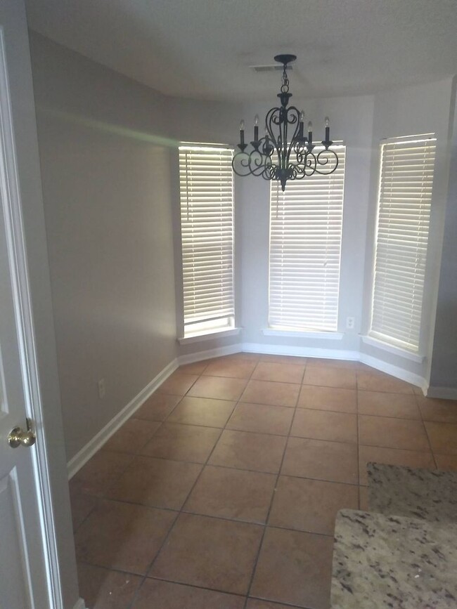 Building Photo - 4 Success Realty is now offering this Ador...
