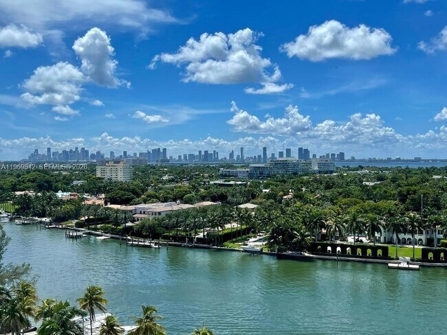 Building Photo - 5005 Collins Ave