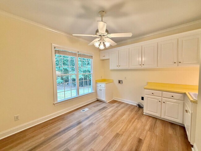 Building Photo - Tranquil and Secluded Raleigh Home with Un...