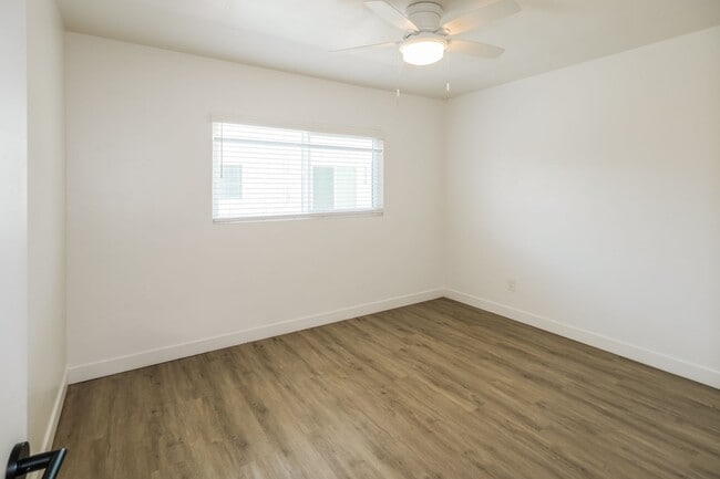 Building Photo - 5078 Madison Ave