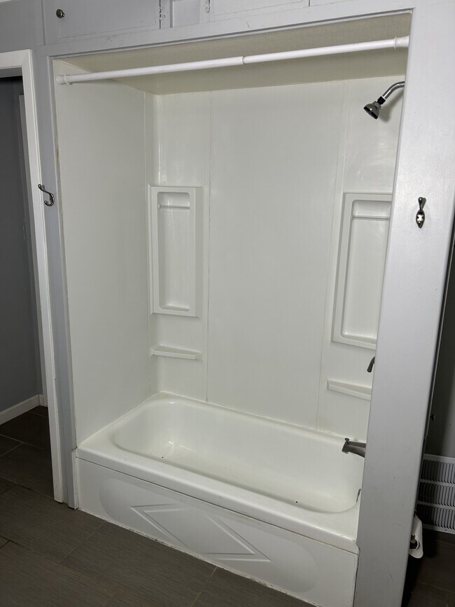 Building Photo - 2220 S 1st Ave