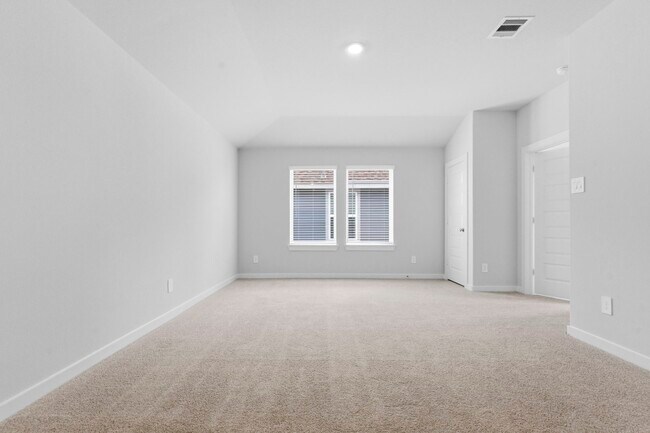 Building Photo - 5403 Kingdom Heights Blvd