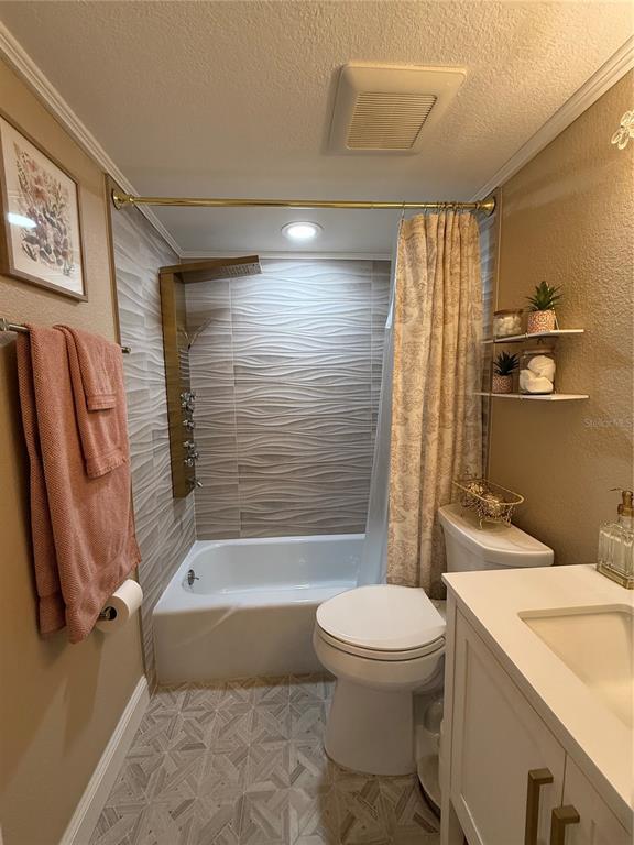 Building Photo - 6861 Woodwind Dr