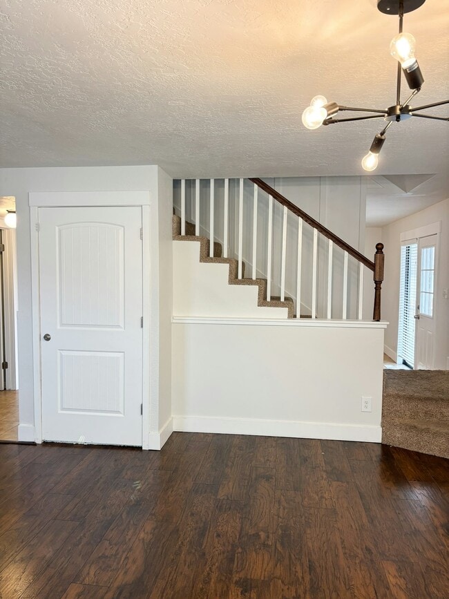 Building Photo - 1657 N 645 W St