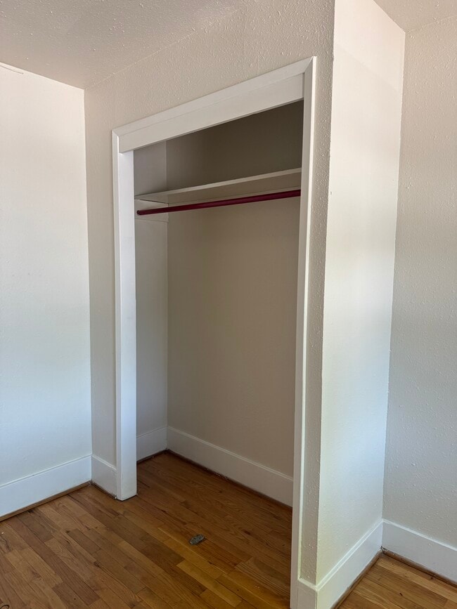 Building Photo - Stephens Properties 1301