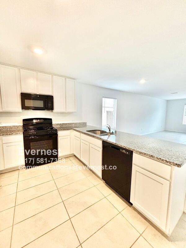 Building Photo - 1517 Vattier St