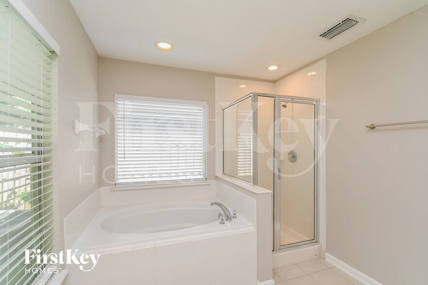 Building Photo - 2309 Aberford Ct