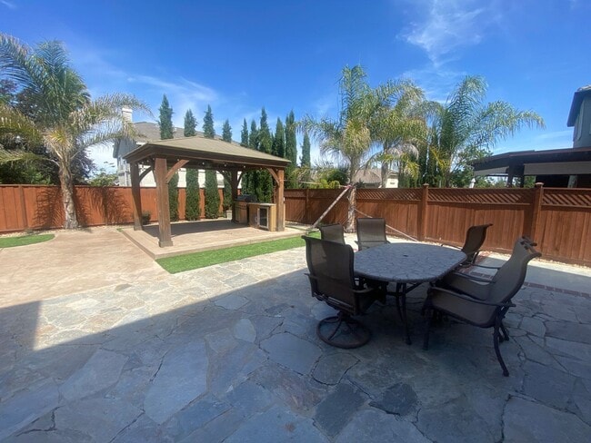 Building Photo - Livermore Single Family Home 2 Houses Down...