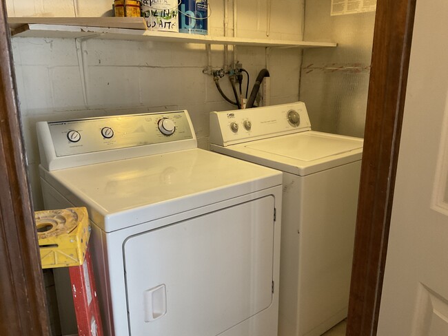 Washer & Dryer in Unit - 35 Hellers Church Rd