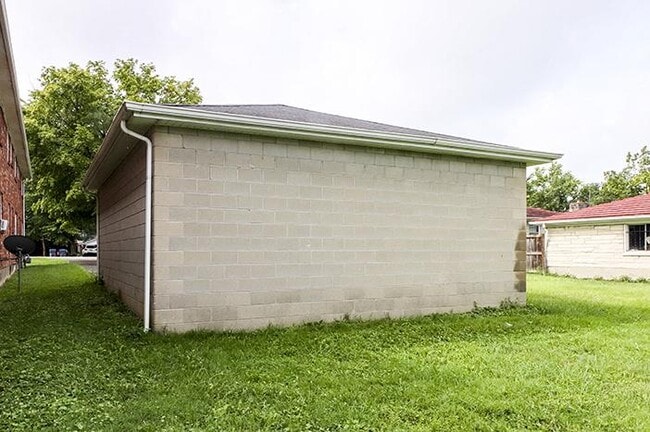 Building Photo - 4801 Oak Park Dr