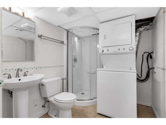 Building Photo - 2336 Ives Ln N