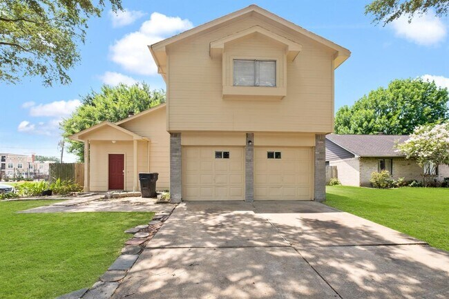 Primary Photo - 7403 W Fuqua St