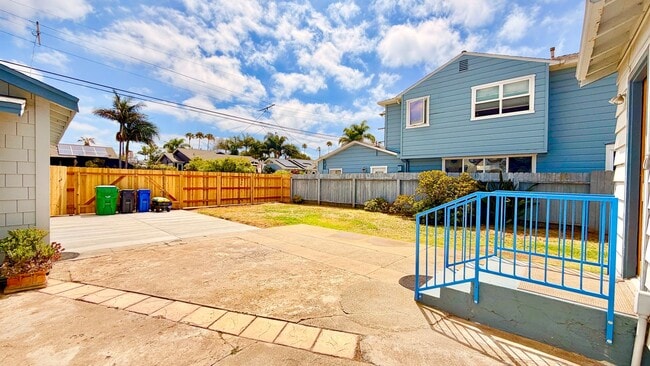 Building Photo - Darling Single Story Home, Blocks from the Beach, Amazing Location, & Close to Everything!