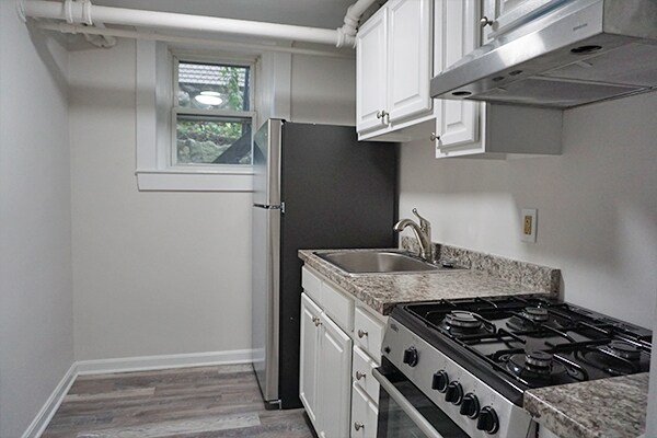 Building Photo - 105 Adams St