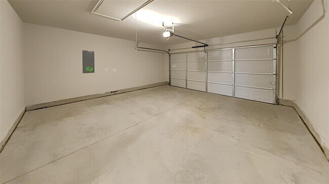 Building Photo - 7025 Hidden Trail Ln