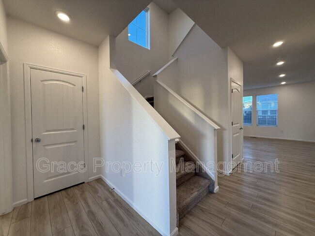 Building Photo - 5926 N Orleans St