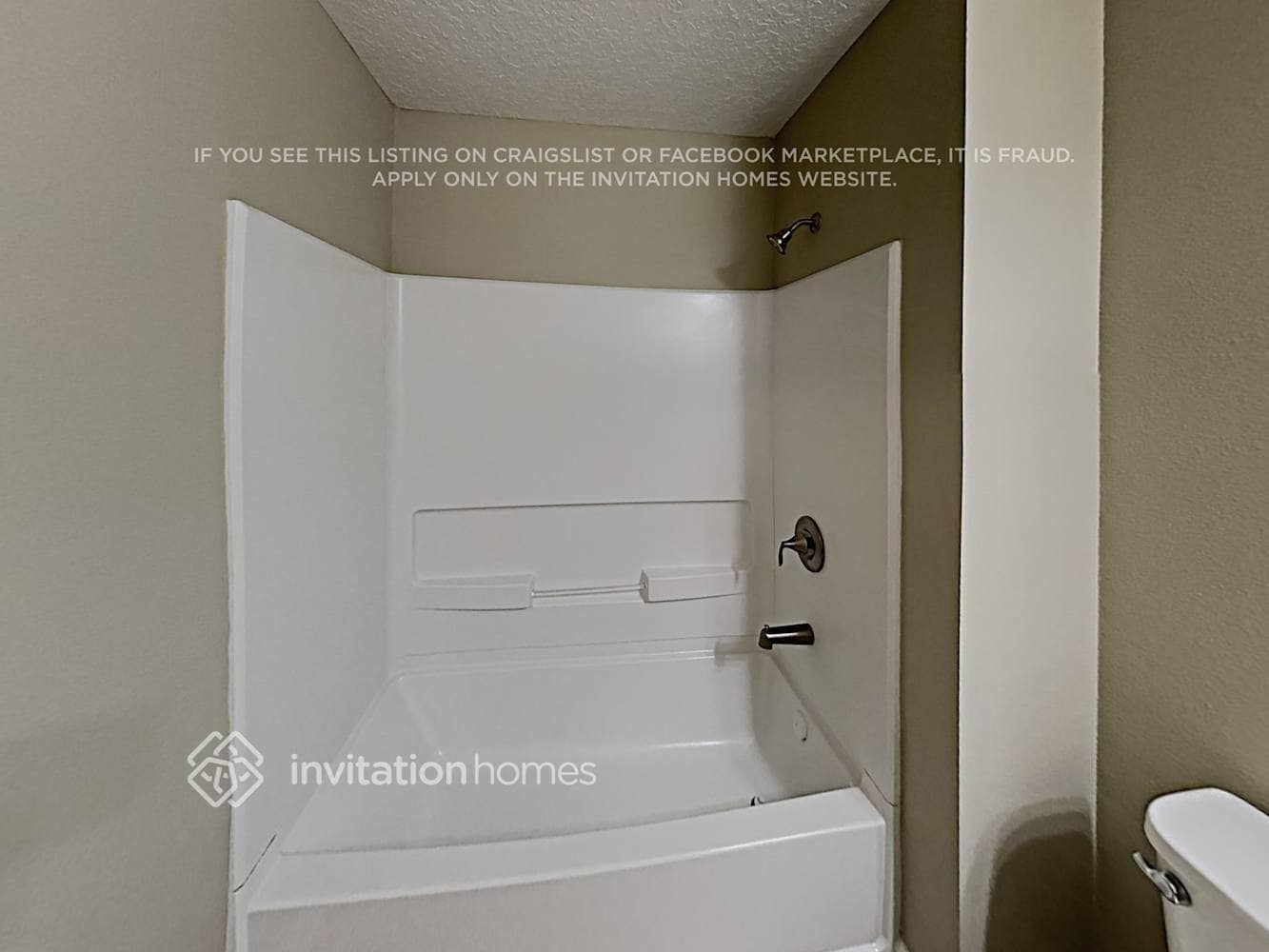 Building Photo - 78 Fallen Oak Tr