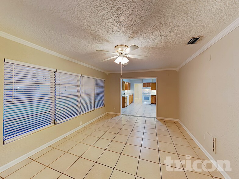 Building Photo - 4011 W Nassau St