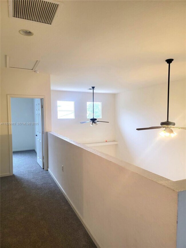 Building Photo - 2513 Stockbridge Square SW