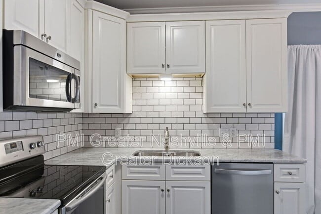 Building Photo - 1920 Randolph Pl