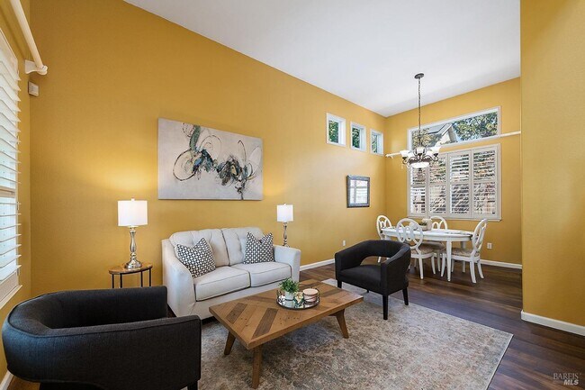 Building Photo - Two Level Home in Windsor with 4 Bedroom and 3 full Bath