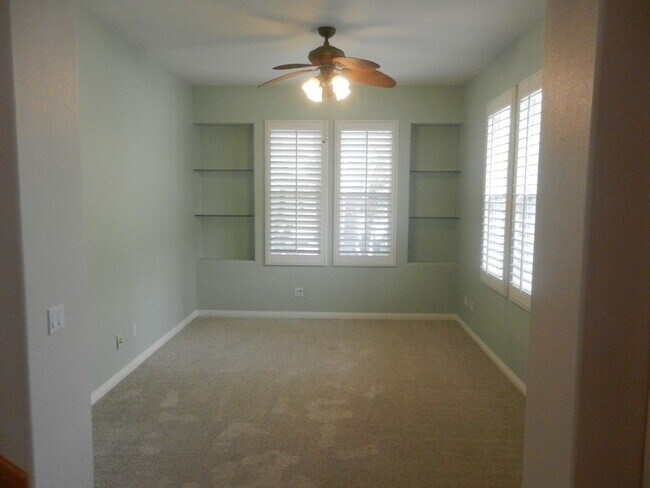 Building Photo - 3211 Rancho Quartillo