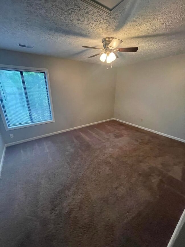 Building Photo - 874 Ventnor Pl SW