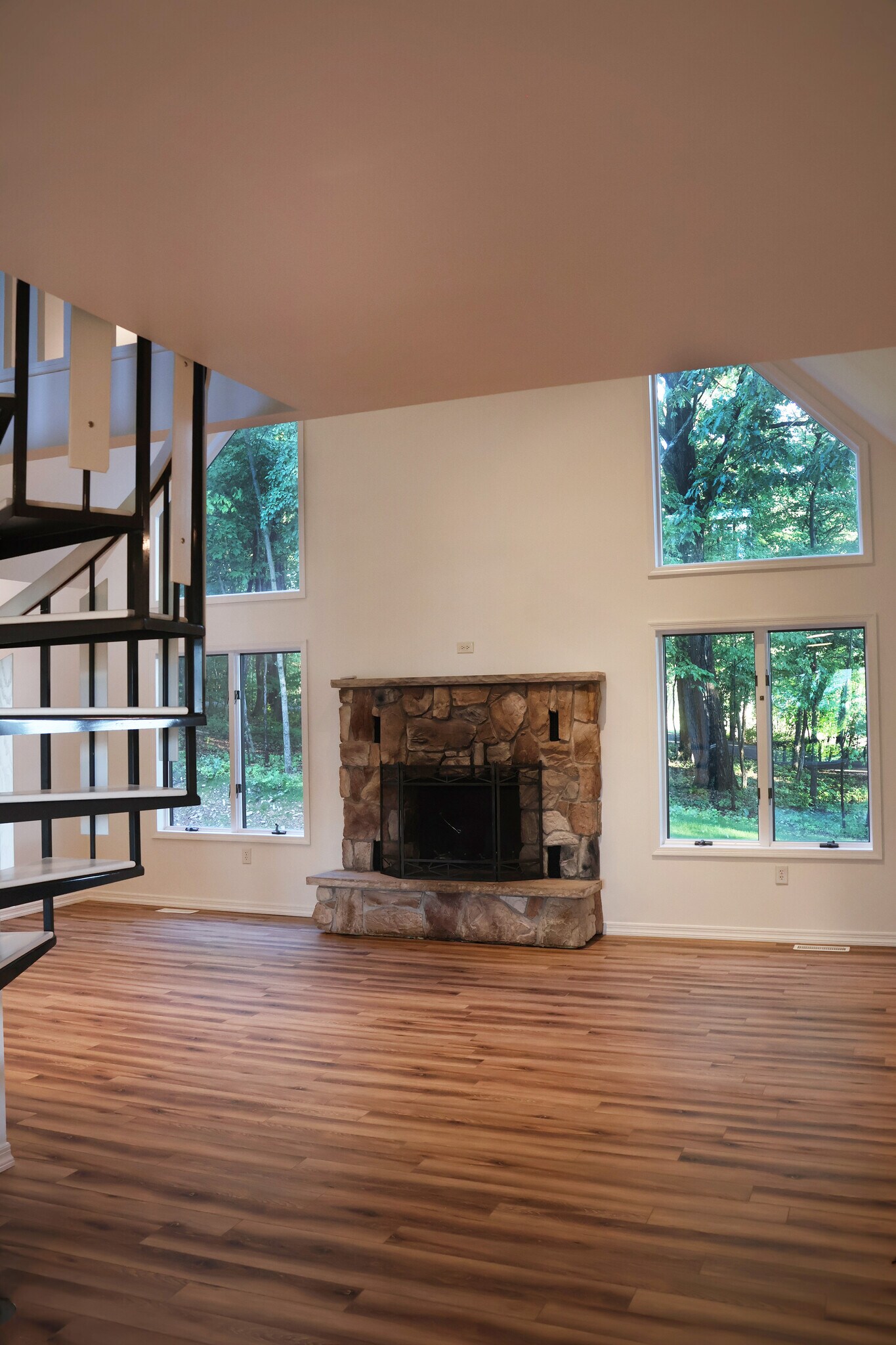 Building Photo - 314 Bear Hollow Rd
