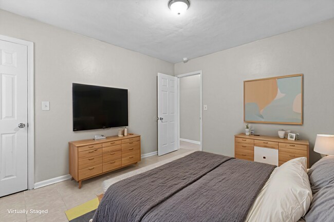 Building Photo - 6048 Brookwood Dr