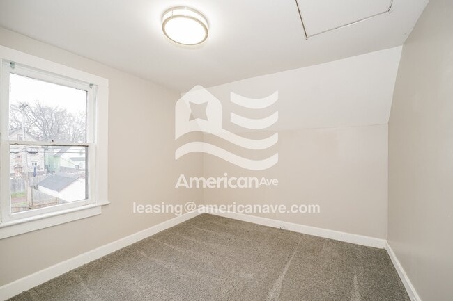 Building Photo - 2117 W 85th St