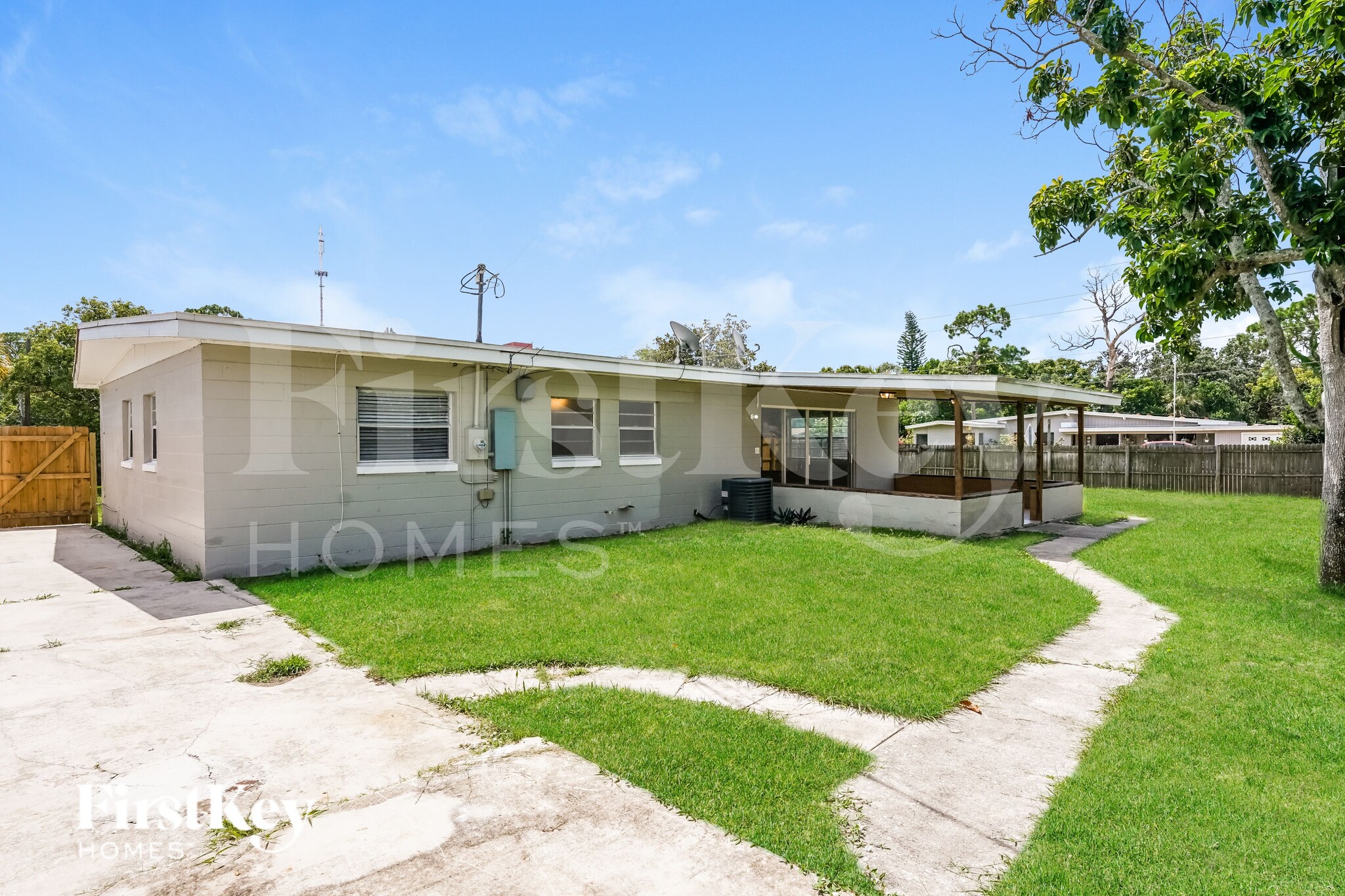 Building Photo - 1500 Dozier Ave