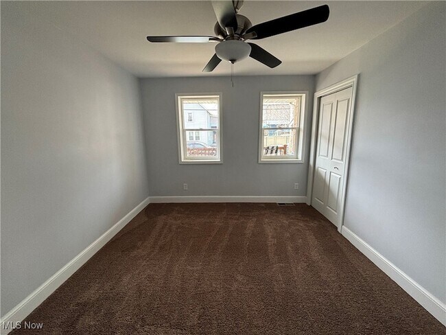 Building Photo - 1445 W 52nd St