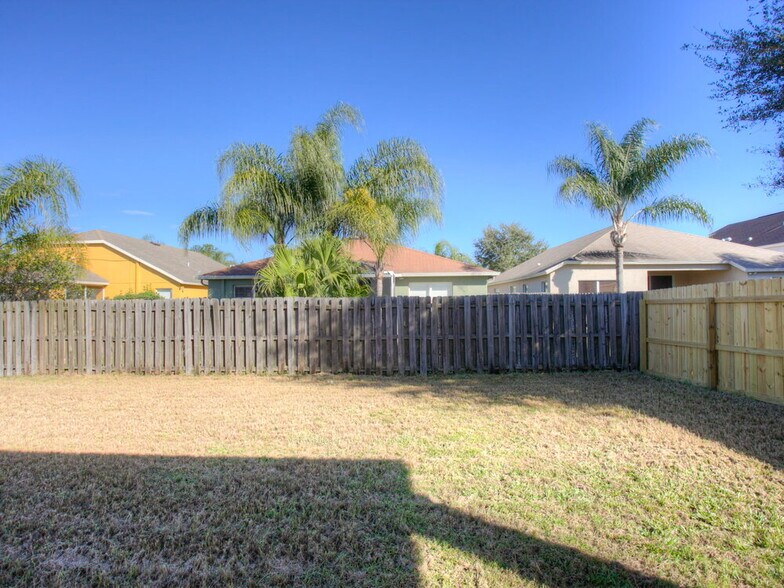 Building Photo - 9707 Patrician Dr