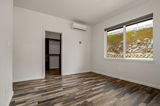 Building Photo - Beautiful Designed Spacious 3 bed/2.5 Bath Home at Kehalani with Ocean Views!