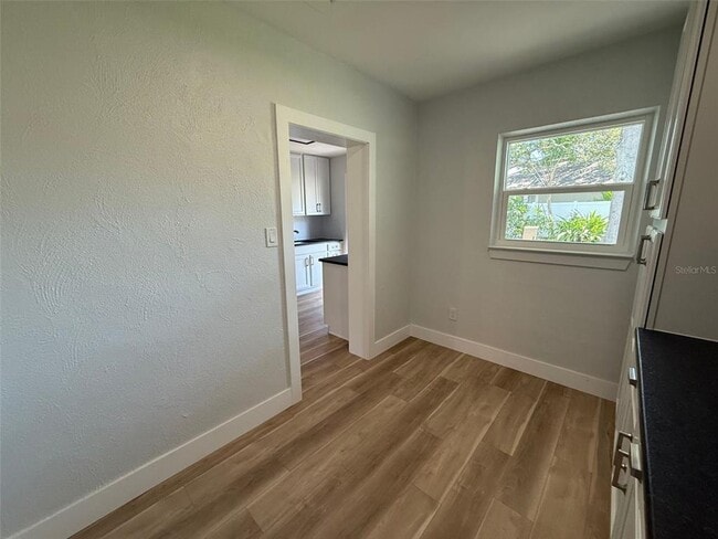 Building Photo - 4106 W Norma Ave