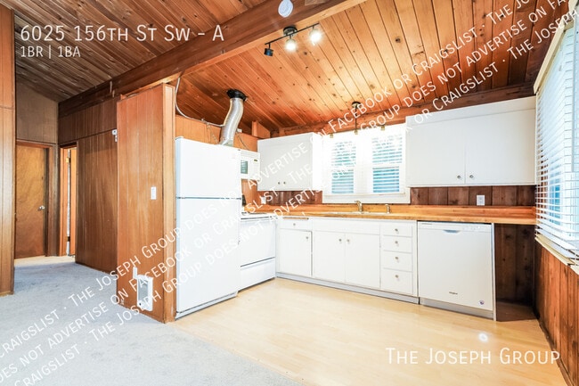 Building Photo - 6025 156th St SW