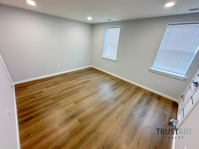 Building Photo - 3 bed/2.5 bath House in North East Philade...