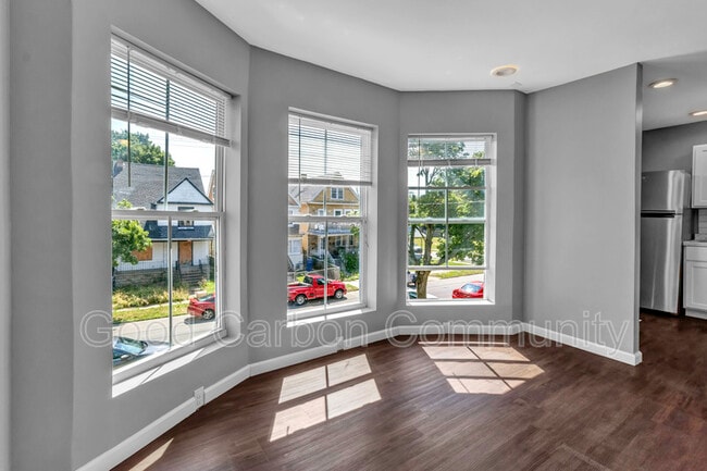 Building Photo - 194 Herkimer St