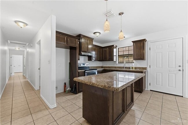 Building Photo - 16 Ithaca Ave