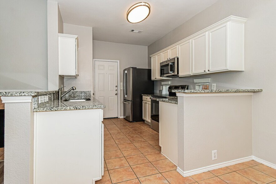 Building Photo - 309 Cobblestone Dr