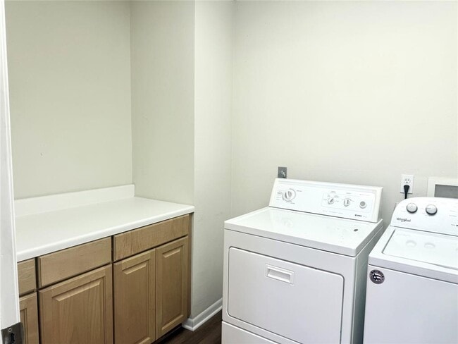 Building Photo - 12717 Burson Dr
