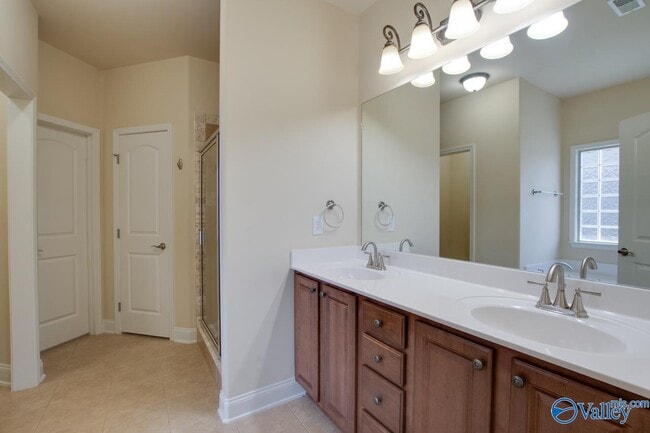 Building Photo - 2505 Caldwell Park Ct SE